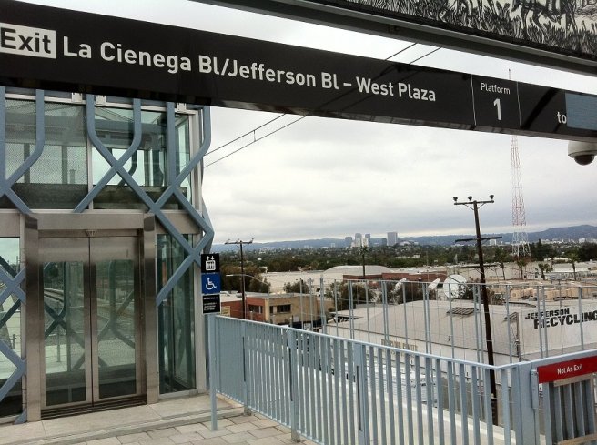 306770_10151077773504643_1111919831_n