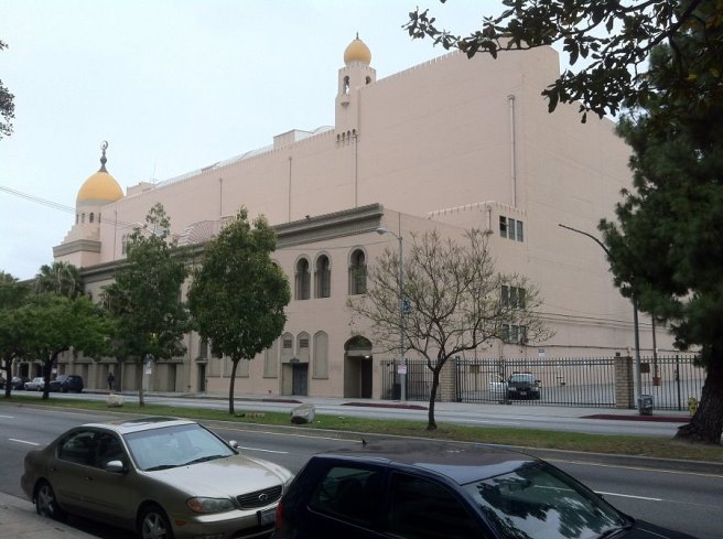 562668_10151077770489643_615308413_n