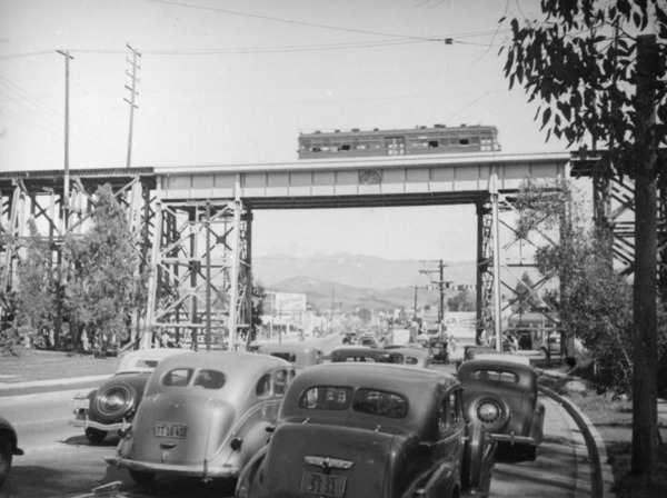 Fletcher Drive viaduct, ca. 1938 | Herman J. Schultheis Collection courtesy of the Los Angeles Public Library
