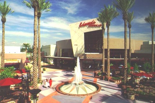 Edwards Cerritos Stadium 10 (image source: Jason