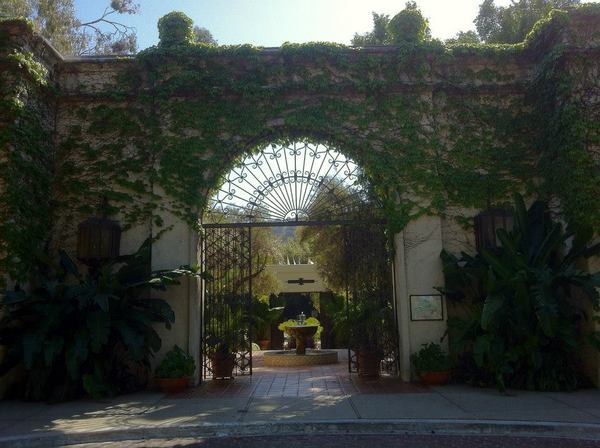 Los Angeles River Center