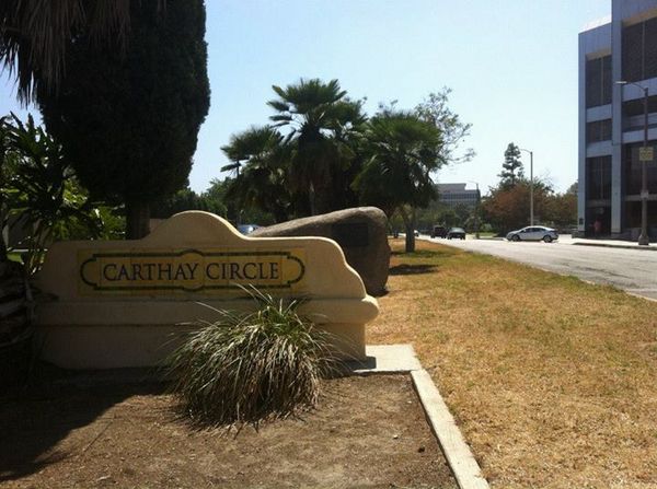 Wilshire-Faifax - rocks with plaques