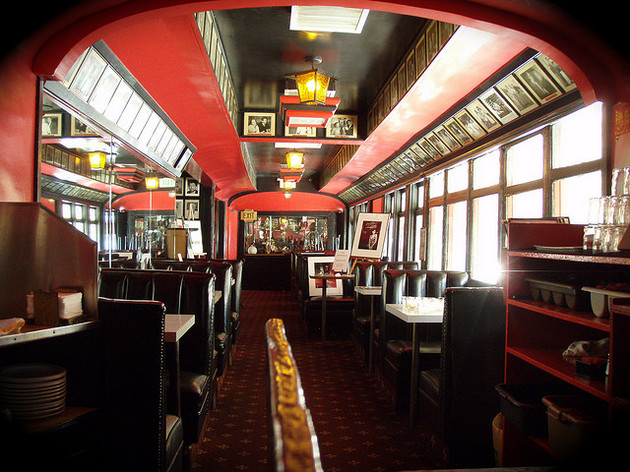 Formosa Cafe interior | Photo: Steve & Michelle Gerdes/Flickr/Creative Commons