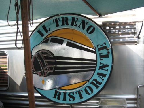 Il Treno in Vernon | Photo: lizziee.wordpress.com