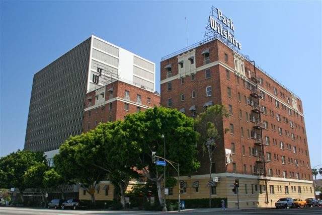 Park Wilshire Apartments (image source unknown)