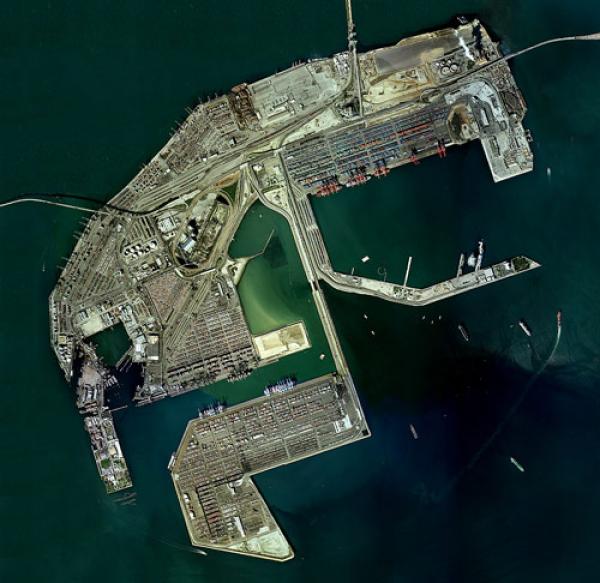 Aerial photo of Terminal Island (credit: The Center for Land Use Interpretation)
