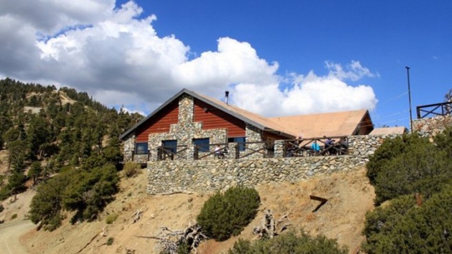 Top of the Notch Restaurant (End of Mt. Baldy Road, Mt. Baldy) (Image source: )