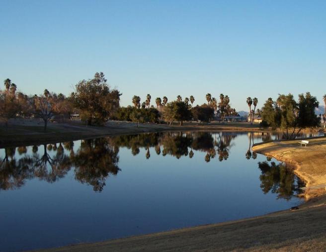 Lake Tamarisk Desert Resort (image source: Lake Tamarisk Desert Resort)