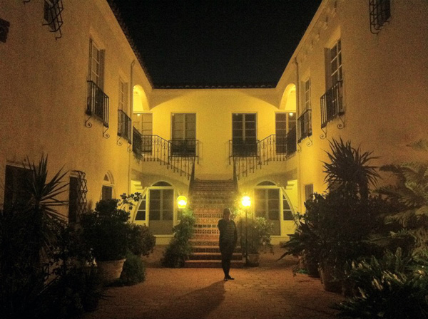 Courtyard of El Pasadero (1931) in the Harper Avenue Historical District