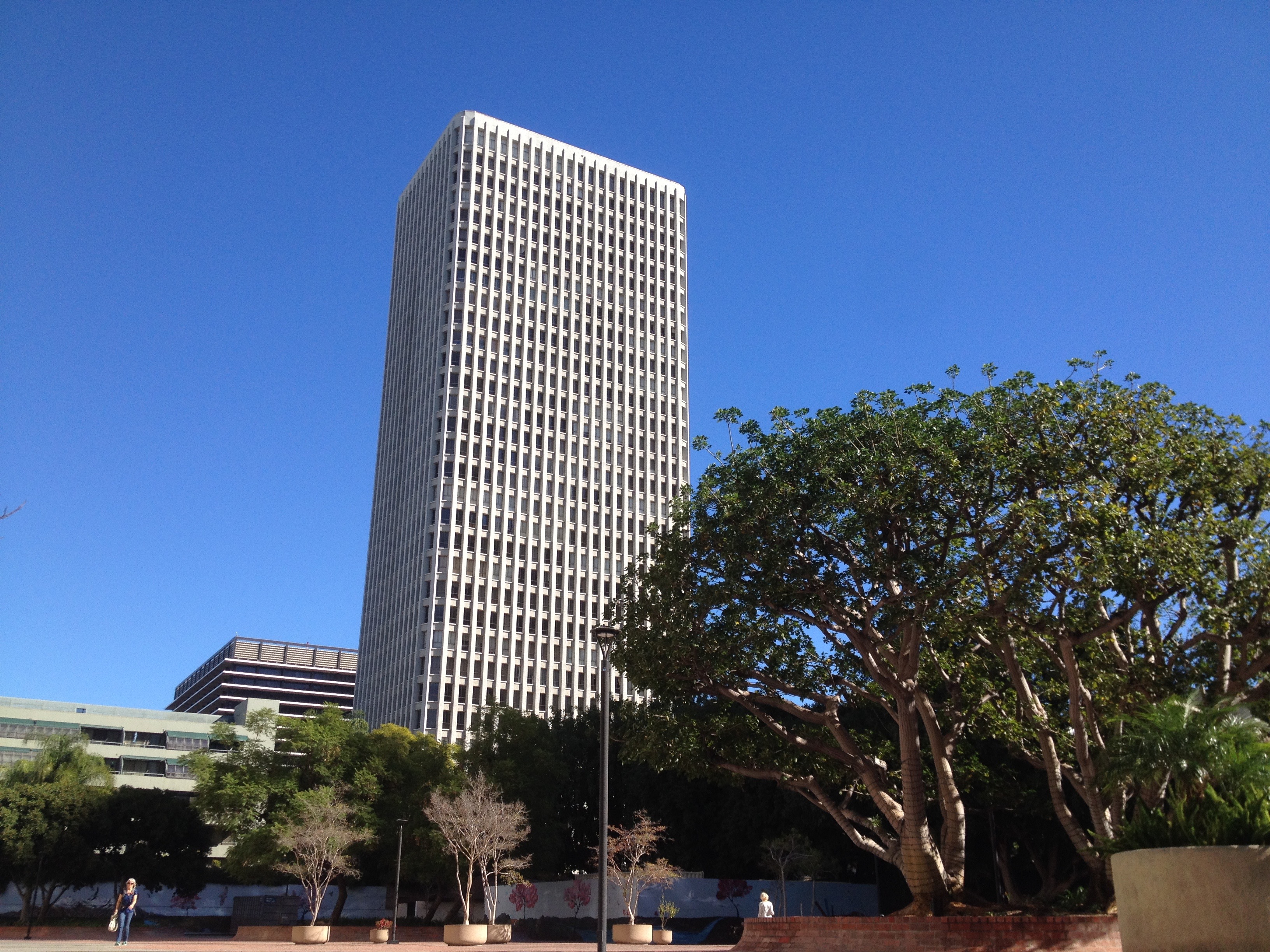 Bunker Hill Tower (1)
