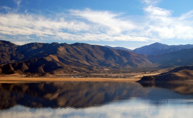 Lake_Isabella_California_eastern_portion.JPG