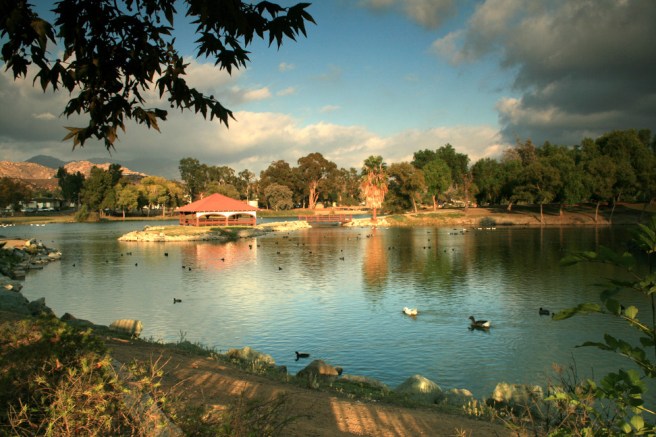 Lakeside Lindo Lake
