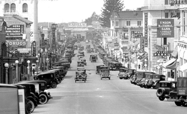 Main-Street-Ventua-California-1920s