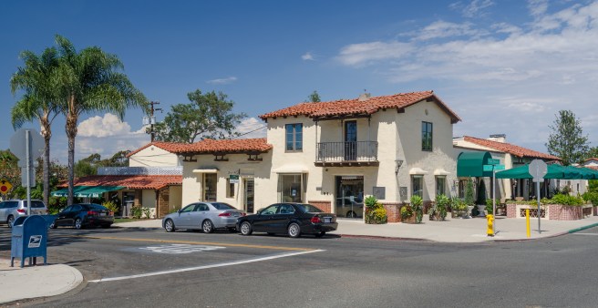 Rancho_Santa_Fe_street_view_2013.jpg