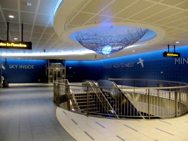 nobuho nagasawa_los angeles metro station