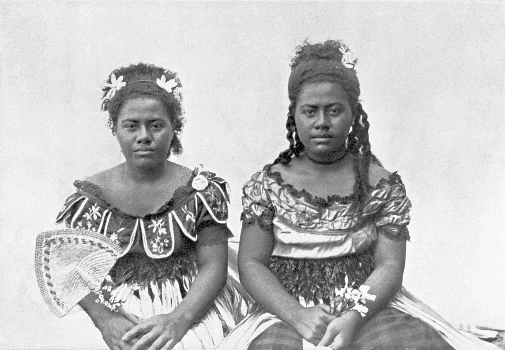 TWI_TONGAN_YOUNG_WOMEN