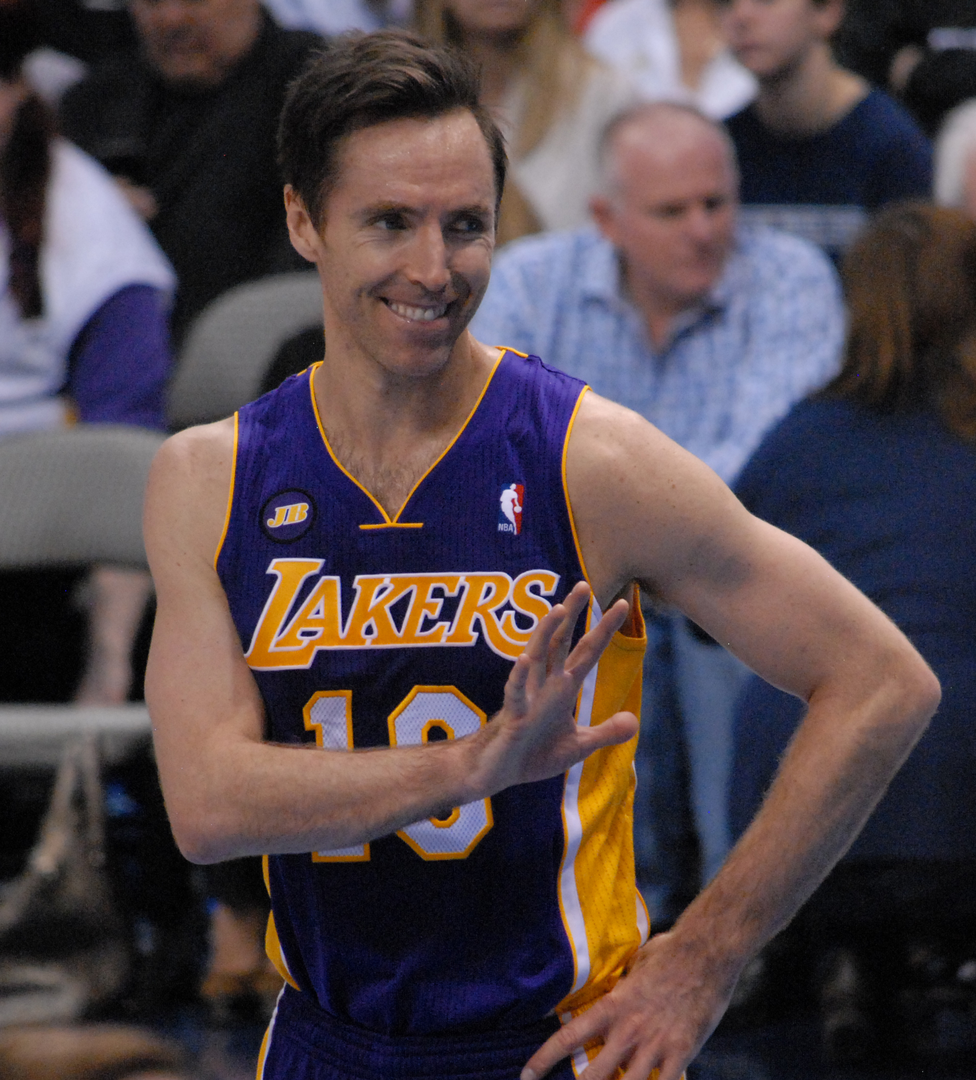 Steve_Nash_Lakers_smiling_2013