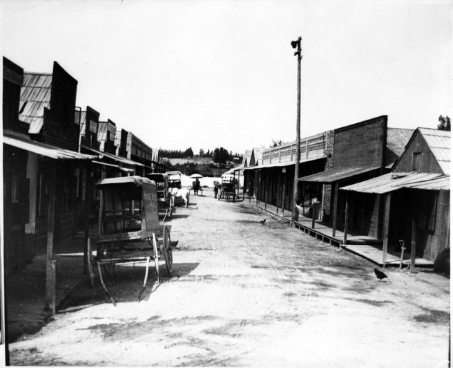 horse-drawn-vehicles-in-chinatown-riverside-california-used-by-permission-of-special-collections-archives-ucr-libraries-university-of-california-riverside_orig