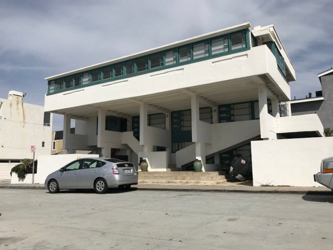 Lovell Beach House 2