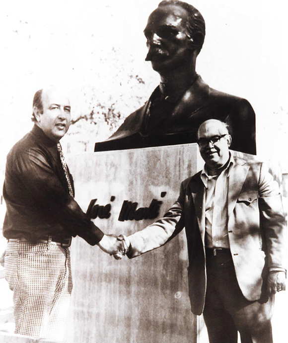 Civil engineer Carlos Sebastian Lorente & sculptor Sergio López-Mesa installing José Martí Monument 1976. | Cuban California Archive USC Libraries Special Collections