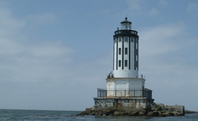 Angels_Gate_light_crop