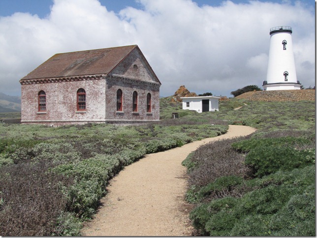 Piedras_Blancas_Light_Station_2012